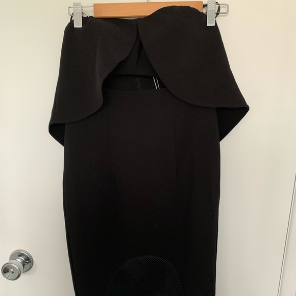 SHEIKE love struck Black strapless dress with cutout Sz 8 - Picture 2 of 10